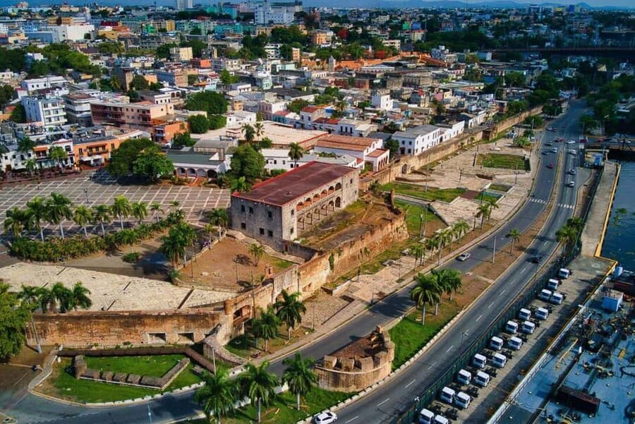 From Punta Cana: Santo Domingo Full-Day Tour with Lunch - Dominican lunch in the middle of a busy day
