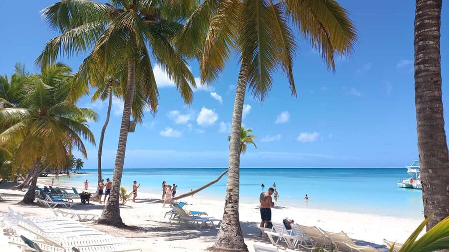 From Punta Cana: Saona and Mano Juan Day Trip by Speed Boat - Key points to know