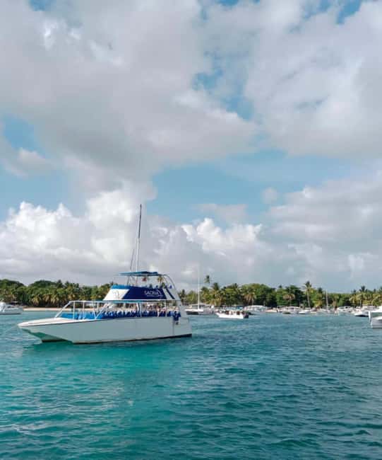 From Punta Cana: Saona Island Boat Trip with Buffet - From Punta Cana to Bayahibe, an early start