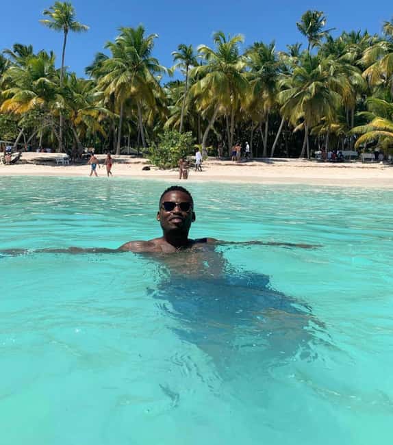 From Punta Cana: Saona Island Boat Trip with Buffet - Dominican lunch with drinks included