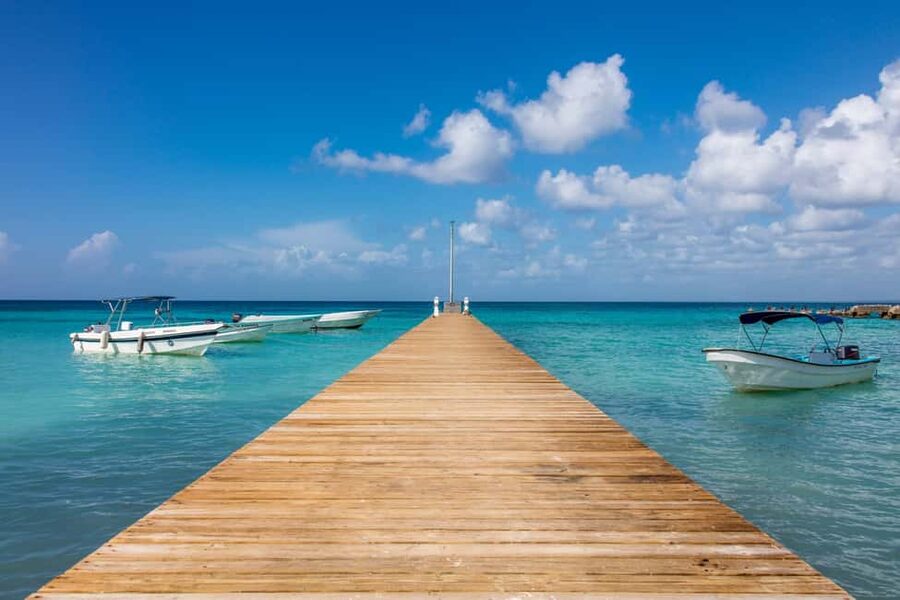 From Punta Cana: Saona Island Cruise with Private Beach - Leaving Bayahibe by fast boat