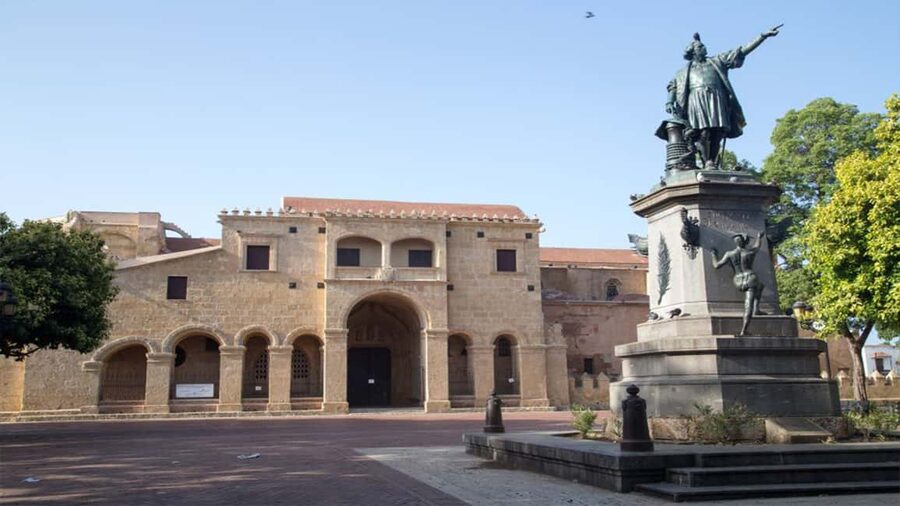 From Santo Domingo: Full day Historical Tour with Lunch - Why this tour gives you a fast introduction to Santo Domingo