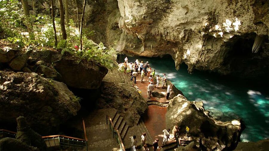 From Santo Domingo: Full day Historical Tour with Lunch - Starting below ground at the Three Eyes caves