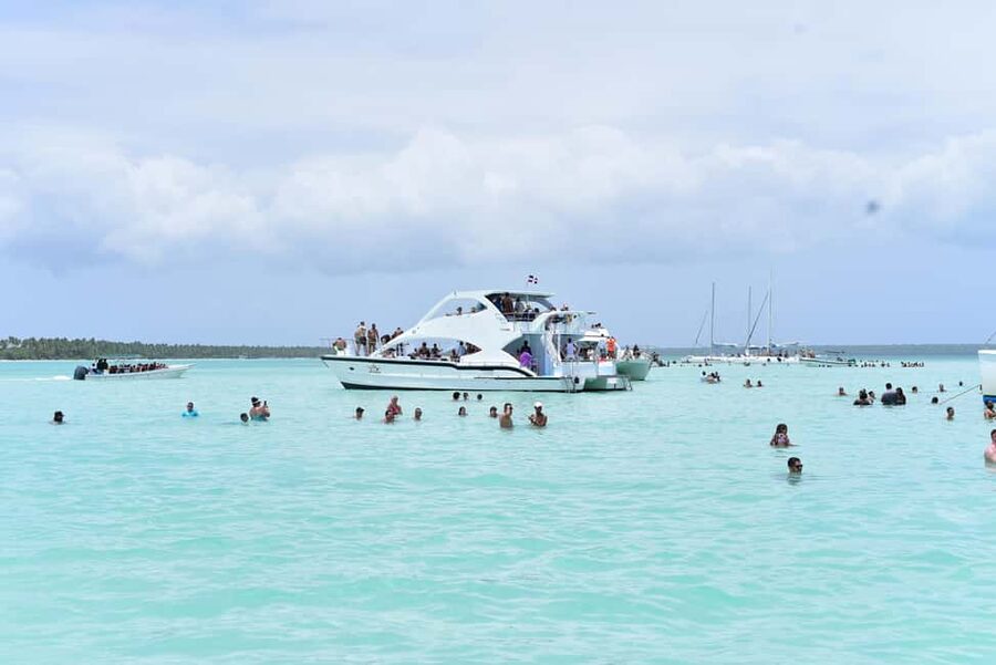 From Santo Domingo - Punta Cana: SAONA ISLAND Food & Drinks - What to pack for the water and beach