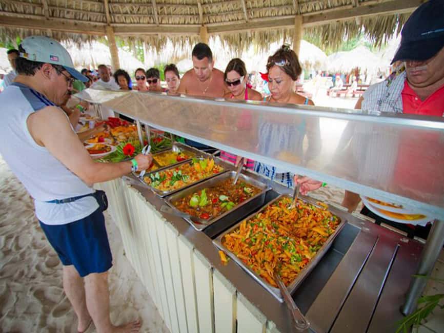 From Santo Domingo: Saona Island Day Trip with Lunch - Reaching Saona from Santo Domingo