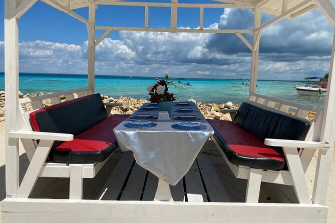 Full Day Private Tour of Bayahibe, Cotubanamá and Saona Island - Starting in Bávaro and heading toward Casa de Campo