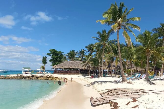 Full Day Private Tour of Bayahibe, Cotubanamá and Saona Island - Palmilla and the blue lagoon natural pool