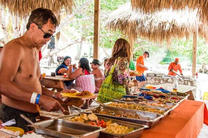 Full Day Snorkeling in Catalina Island with Transportation and Lunch - Catalina Island from Punta Cana, what you are really booking