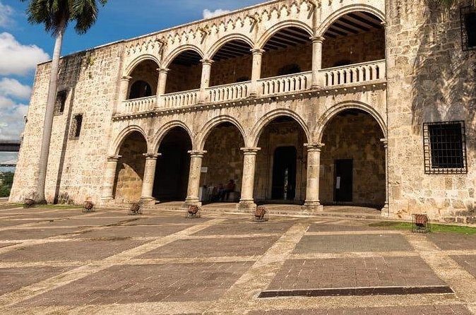 Full day tour to Santo Domingo from Punta Cana - Cathedral, Calle El Conde, and San Francisco ruins