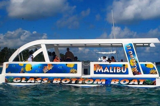 Glass Bottom Boat in Punta Cana - Drinks, snacks, and the social side