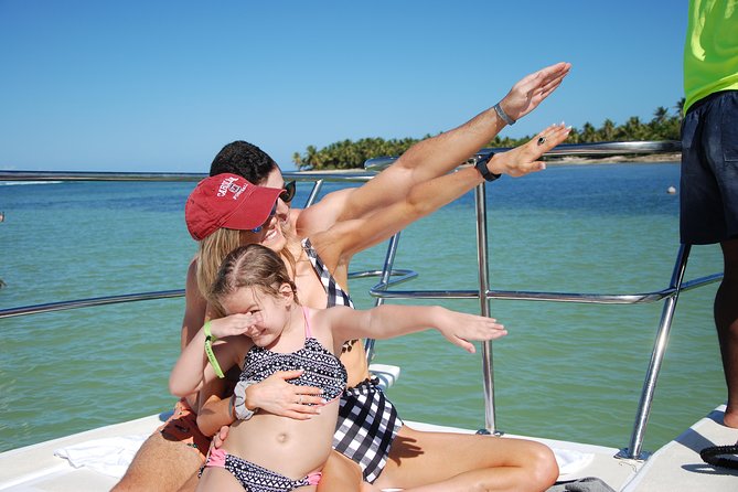 Great Snorkeling Cruise with Sharks & Stingray Encounter and Natural Pool - Timing, transportation, and group size