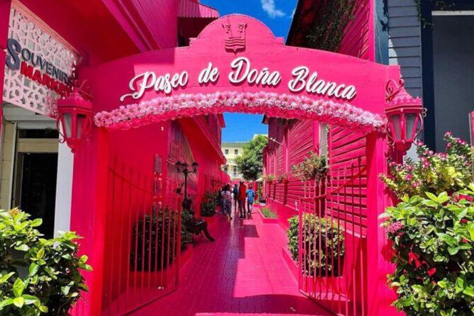 Guided Puerto Plata City Tour - Amber and larimar, two Dominican specialties