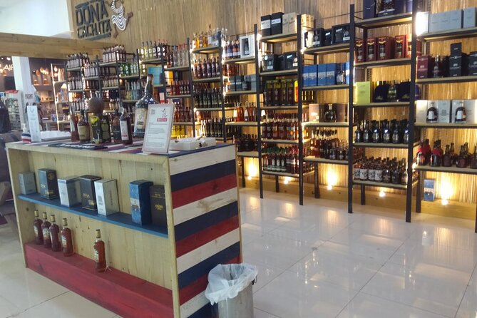 Guided Shopping Tour - Rum tasting, chocolate factory, Cigar factory - What this Punta Cana shopping tour really offers