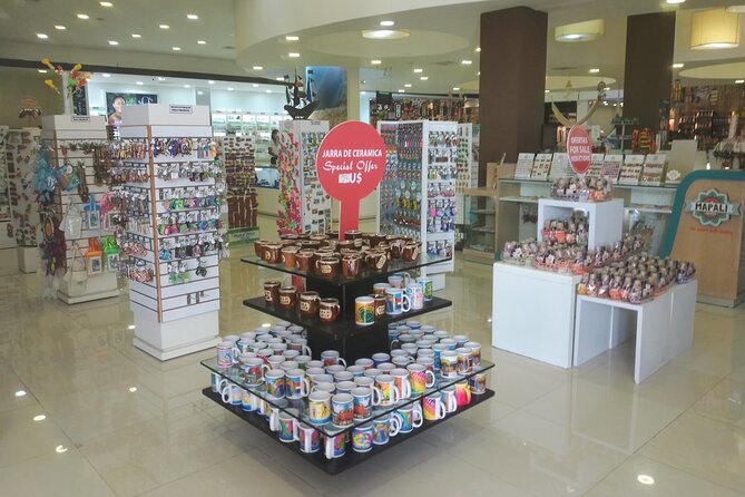 Guided Shopping Tour to Bella Mare Store (Cigars, Chocolate, Rum and Souvenirs) - Cigar shopping and the museum area