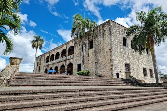 Half Day Excursion Colonial Zone, Faro to Colón, 3 Eyes Park - Alcázar de Colón and the city’s colonial power