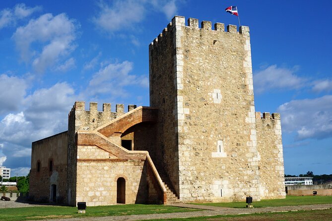 Half Day Excursion Colonial Zone, Faro to Colón, 3 Eyes Park - What $75 buys you