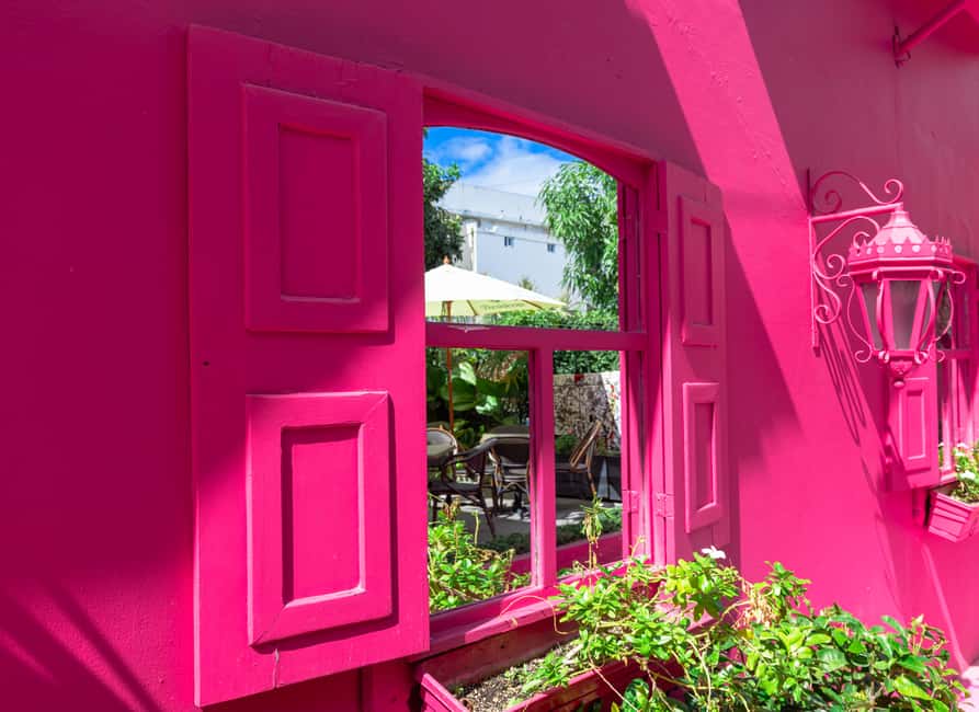 Half Day Private City Tour of Puerto Plata - Dominican amber and fossils in a Victorian house