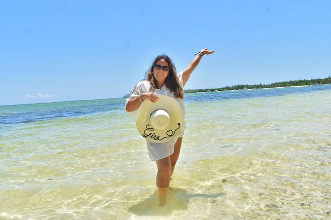 Half-Day Snorkeling Cruise and Natural Pool with Open Bar - The natural pool and the shallow sandbar