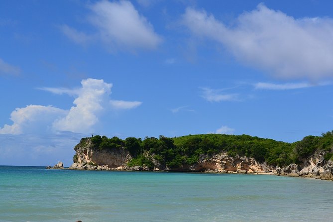 Half-Day Tour: Dominican Discovery Of a Culture - Cigar making, rum, and the sales question