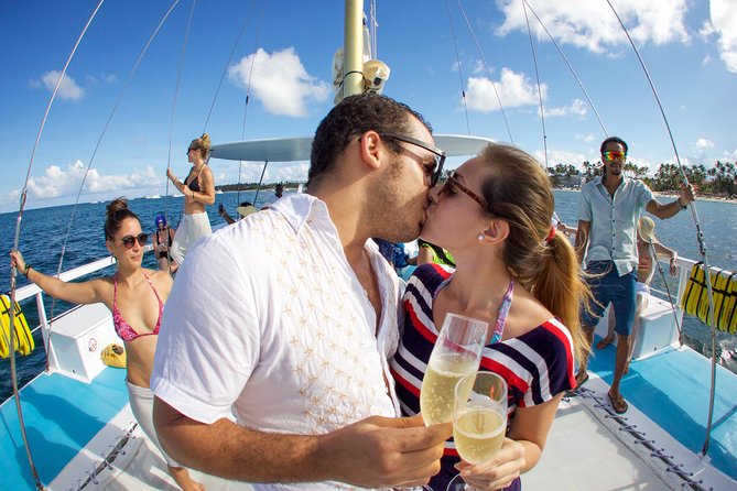 Happy Hour Sailing Cruise from Punta Cana - Snorkeling at the coral reef