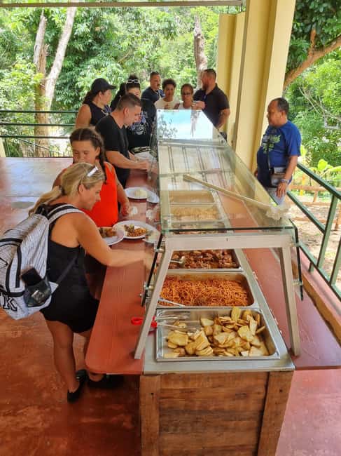 Higuey discovery, coffee and cocoa tasting from punta cana - Markets where daily life is on display