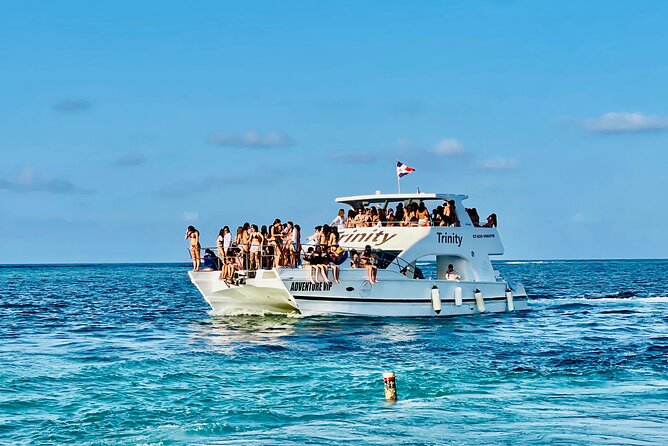 Hip Hop adult only Party Boat with Unlimited drinks& sand-bar - Drinks, fruit, and the onboard bar