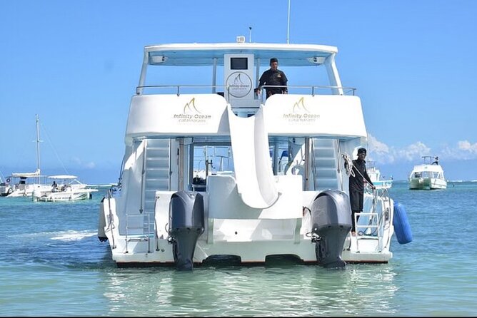 Hip Hop adult only Party Boat with Unlimited drinks& sand-bar - The first water stop at Anorak
