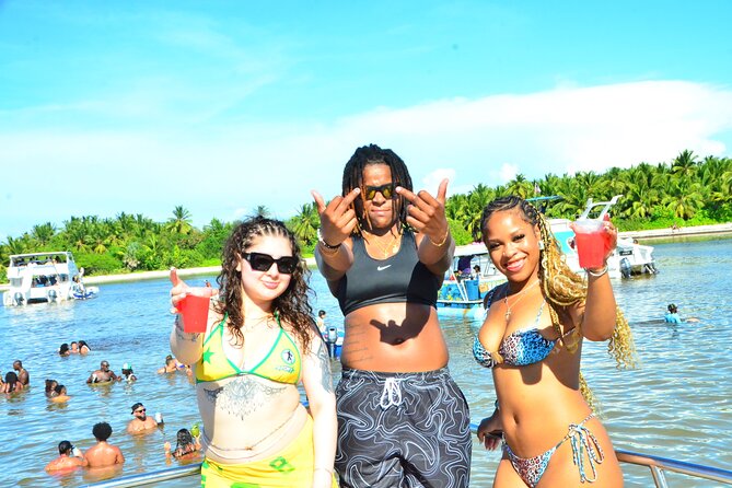 Hip Hop Adult Only Party Boat with Unlimited drinks & Sandba stop - Is $52 good value?
