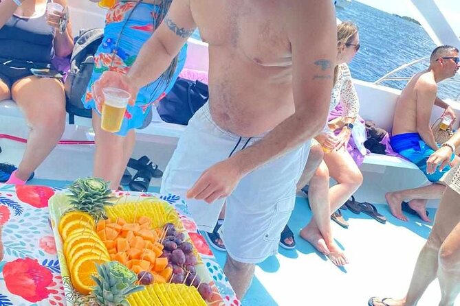 Hip Hop Beat and Live Dj Adults Only Party Boat and Free drinks - Who will enjoy this boat most