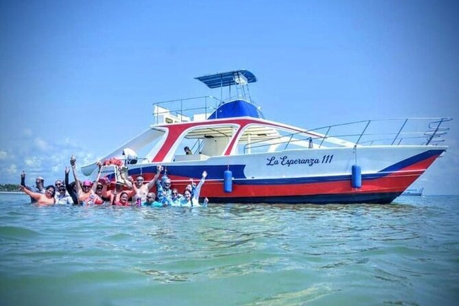 Hip Hop solo para adultos PartyBoat con Bebidas ilimitadas y Bar - The Snorkeling Stop: A Bonus With Limits