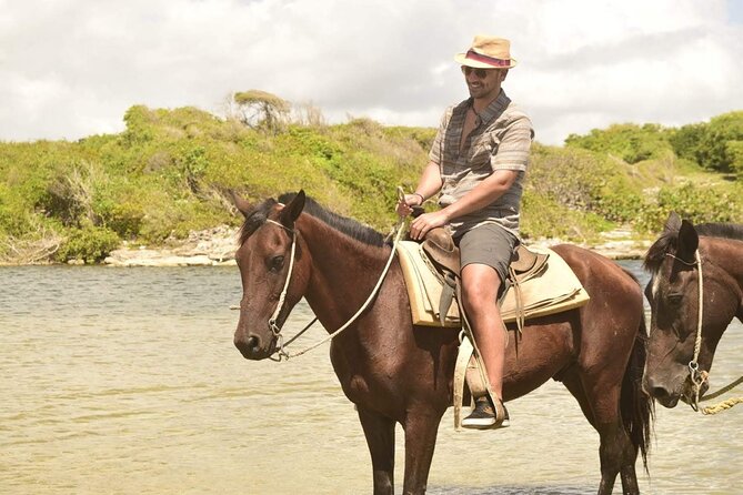Horseback riding along Macao beach from Punta Cana - Riding out from the Punta Cana countryside