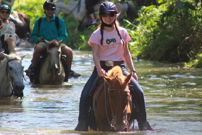 Horseback Riding along the Beach - Charles and the guide-led approach