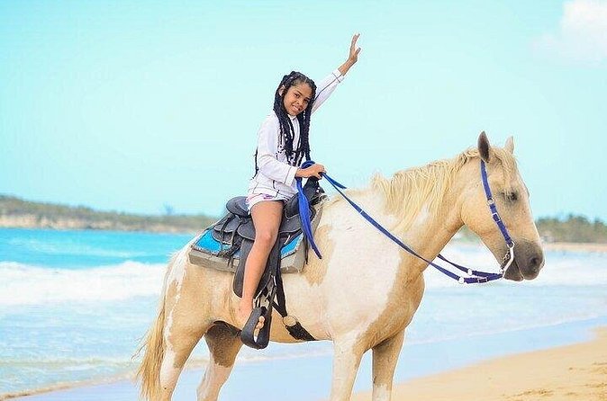 HorseBack Rinding to Macao Beach - The guide can shape the whole experience