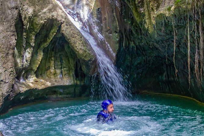 Hotels - Airbnb & villas pick up - WATERFALLS OF DAMAJAGUA - Is $80 a fair price?