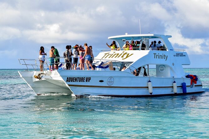 Infinity party boat in Punta Cana - What the Infinity boat experience is really about