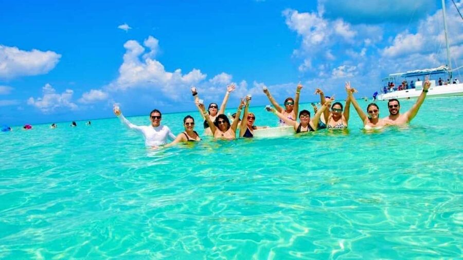 isla saona día completo - Returning to Punta Cana after the beach