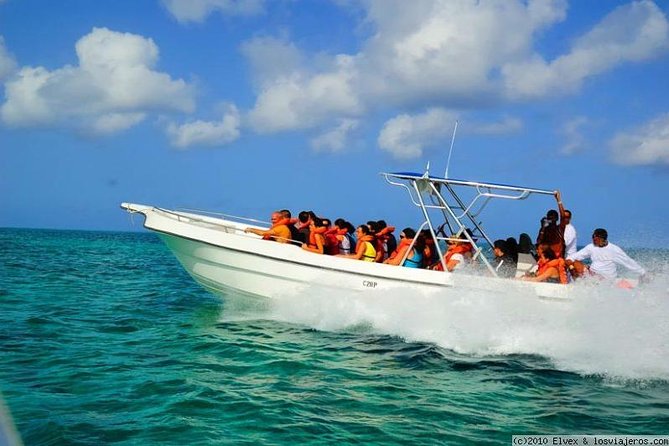 Isla Saona El Paraiso del Caribe - Returning by catamaran with music