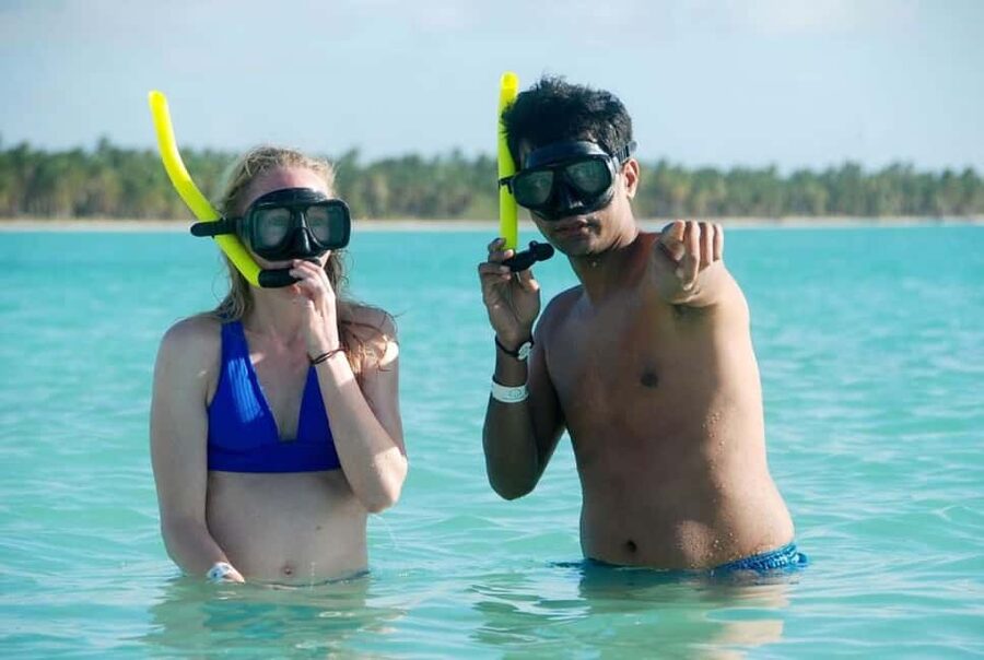 La Romana: Saona Island for Norwegian Sky Cruise Passengers - The natural pool and giant starfish