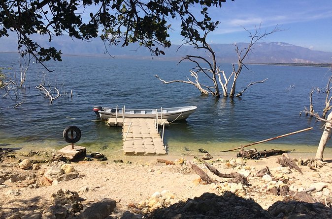 Lake Enriquillo - Food, drinks, and the $129 price