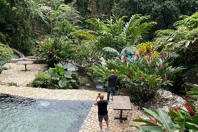 Larimar mine, ALL INCLUSIVE experience, from Barahona - What lunch and the included drinks mean