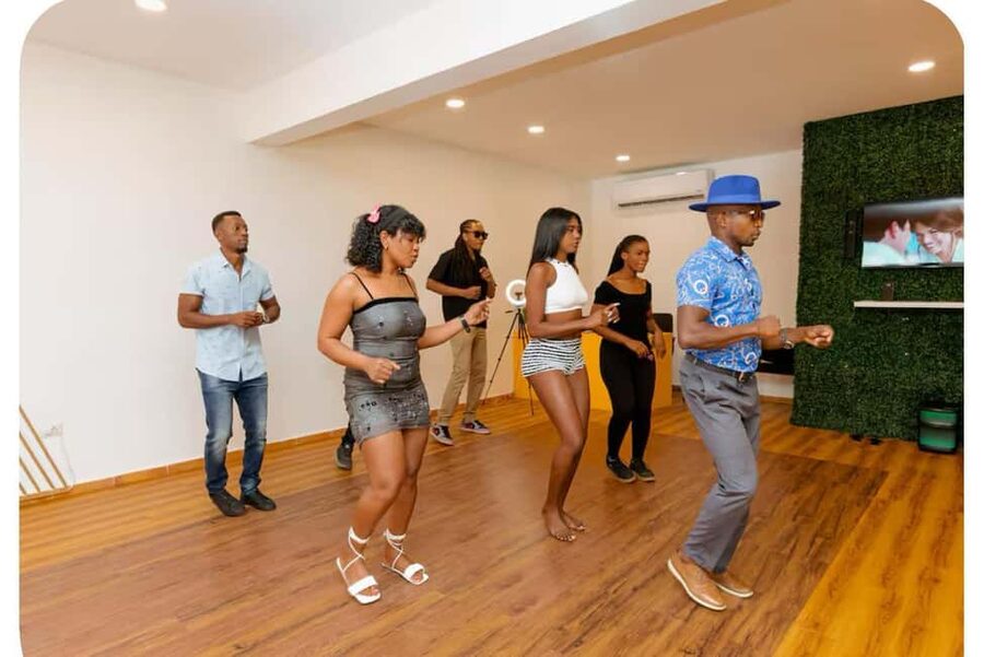 Learn to dance Bachata like a pro in Punta Cana - The First Minutes: Greeting and Demonstration