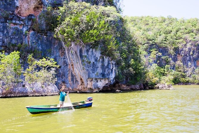 LOS HAITISES National Park - Punta cana - Ancient caves and Taino artwork