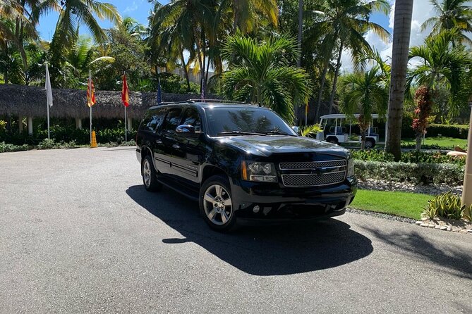 Luxury Suburban Airport Transfer – Premium Service in Punta Cana - Meet and Greet Details That Matter
