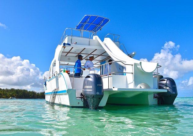 Luxury Sunset Party Boat - Key points to know before you book