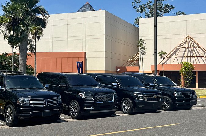 Luxury transportation Service Santiago to Puerto Plata - Drivers who add a personal touch