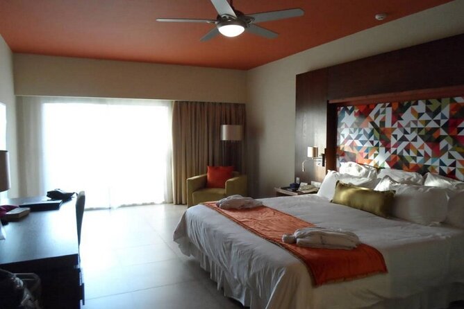 Majestic Colonial - Round Trip Shuttle - Punta Cana Airport - A calmer first half-hour in Punta Cana