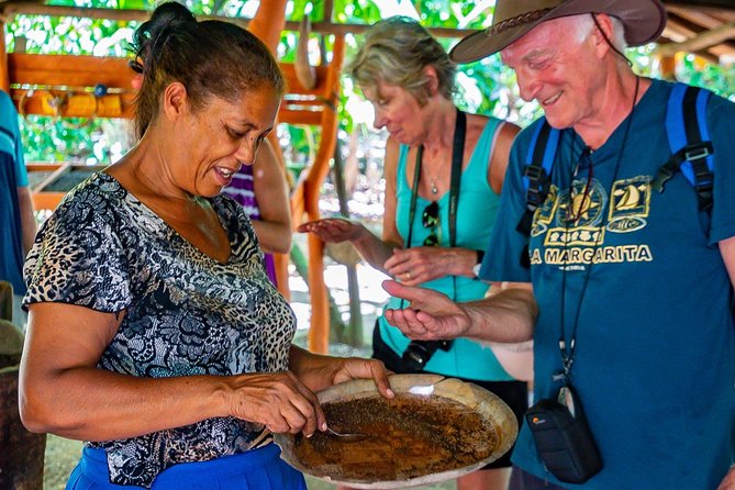 Monkeyland & Plantation Safari Full Day from Juan Dolio - Walking through the botanical garden