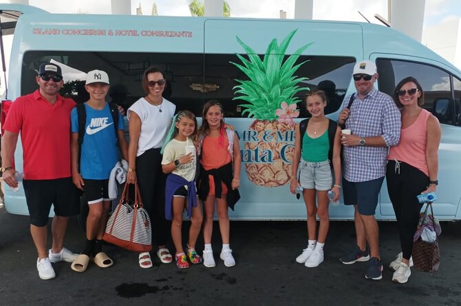 Mr&Mrs Punta Cana Private Roundtrip Transfer Airport-Hotel - A private arrival after the Punta Cana flight