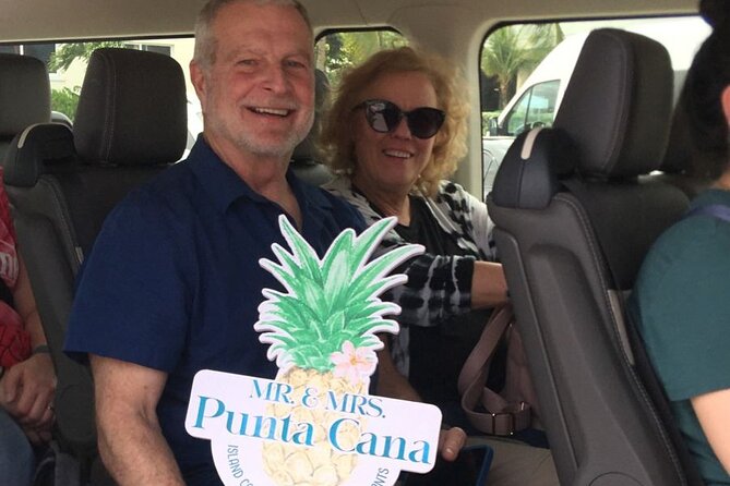Mr&Mrs Punta Cana Private Roundtrip Transfer Airport-Hotel - Comfort, cleanliness, and the practical side of the van