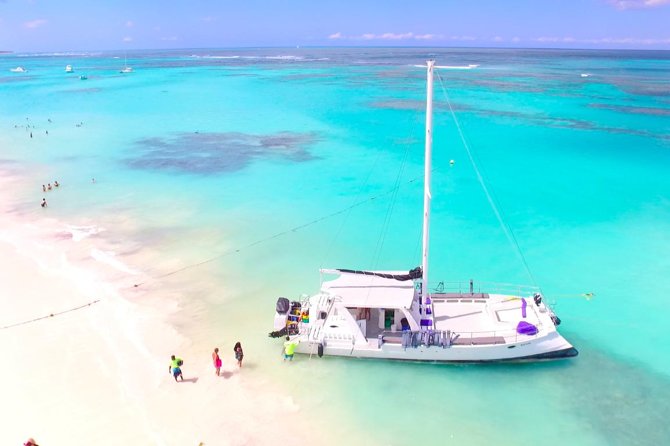 PACKAGE DEAL Catamaran- Snorkeling - Hooka Diving - Parasailing - What this Punta Cana combo tour is really like